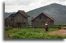 Drewniane domy::Antoetra, Madagaskar::