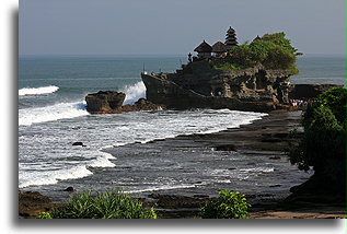 Skała Tanah Lot::Bali, Indonezja::