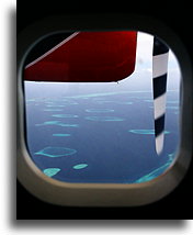 Malediwski widok z samolotu::Wyspy Malediwów, Malediwy::