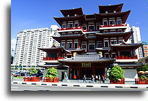 Buddha Tooth Relic Temple::Chinatown, Singapore::