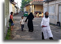 Sri Lankan Moor Family::Galle, Sri Lanka::