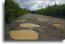 Droga w okolicach Porrage Lake::Droga miała wiele dziur, które zmuszały mnie do wolnej jazdy::