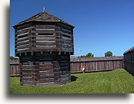 Ośmiokątna wieża obronna::Fort George, Ontario, Kanada::