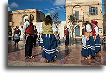Uliczny taniec #2::Wyspa Gozo, Malta::