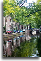 Most ponad kanałem::Amsterdam, Holandia::