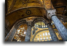 Marmurowe kolumny::Hagia Sophia, Stambuł, Turcja::
