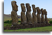 Seven Statues::Easter Island::