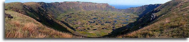 Krater Rano Kau::Wyspa Wielkanocna::