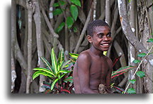 Chłopak z Tanna::Tańce Kastom, Vanuatu, Południowy Pacyfik::