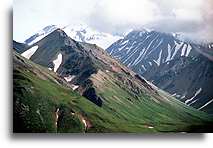Góry Alaska w Denali::Alaska, Stany Zjednoczone::