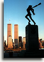 Pomnik Katyński i WTC::Jersey City, New Jersey, USA::