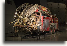 Samochód strażacki::Muzeum 11 września, Nowy Jork, USA<br /> wrzesień 2014::