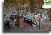 Wnętrze chaty niewolników::Plantacja Boone Hall, Karolina Południowa, USA::