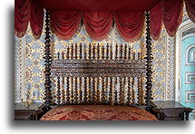 Bedroom of Queen Amelia::Pena Palace, Sintra, Portugal::