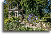 Gazebo::Quinta da Regaleira, Sintra, Portugal::